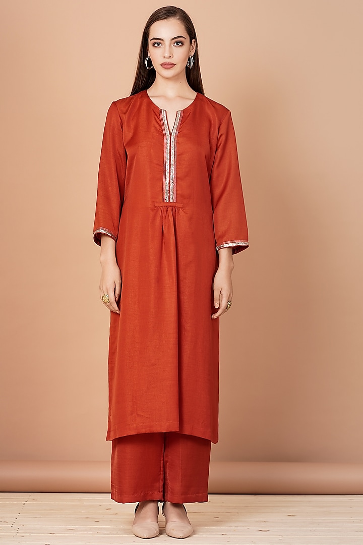 Scarlet Red Embroidered Kurta Set by Breathe By Aakanksha Singh at Pernia's Pop Up Shop