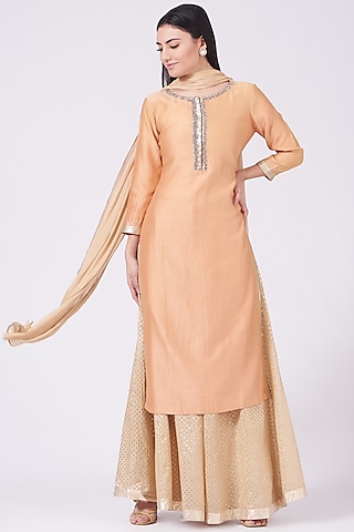 Peach Embroidered Kurta Set by Breathe By Aakanksha Singh