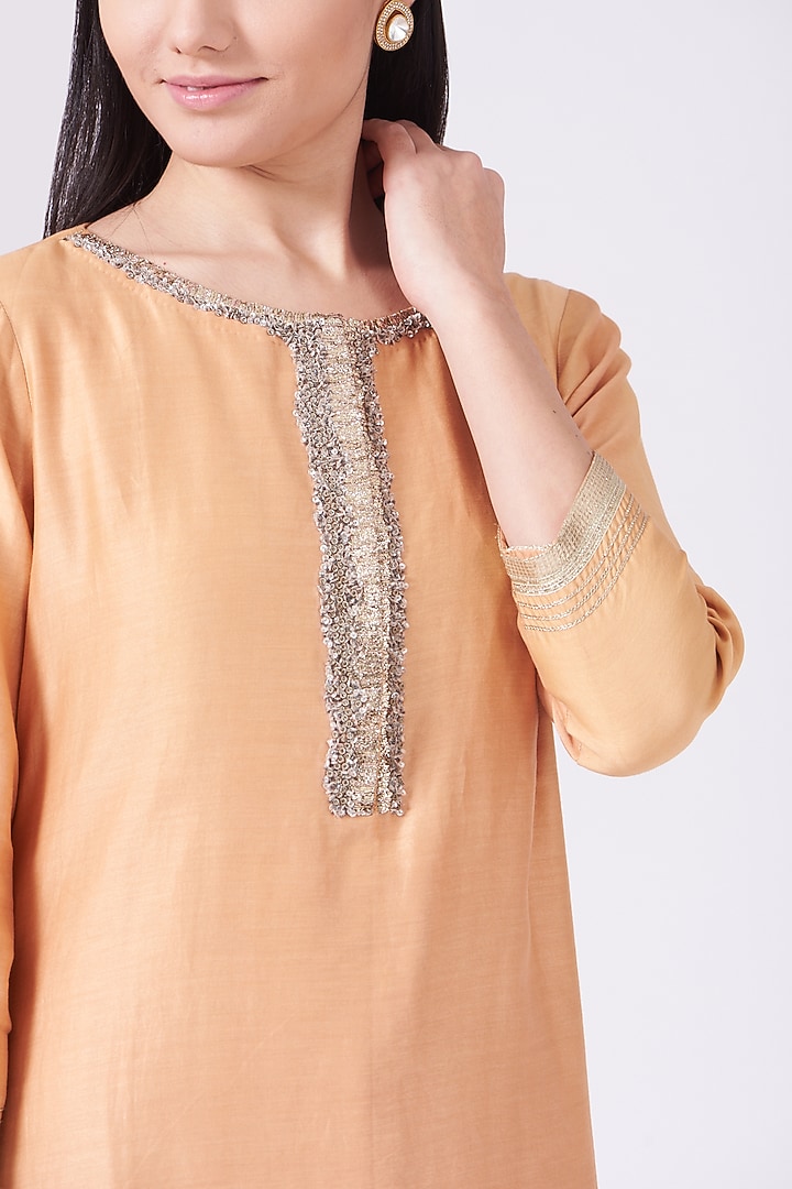 Peach Embroidered Kurta Set by Breathe By Aakanksha Singh at Pernia's Pop Up Shop