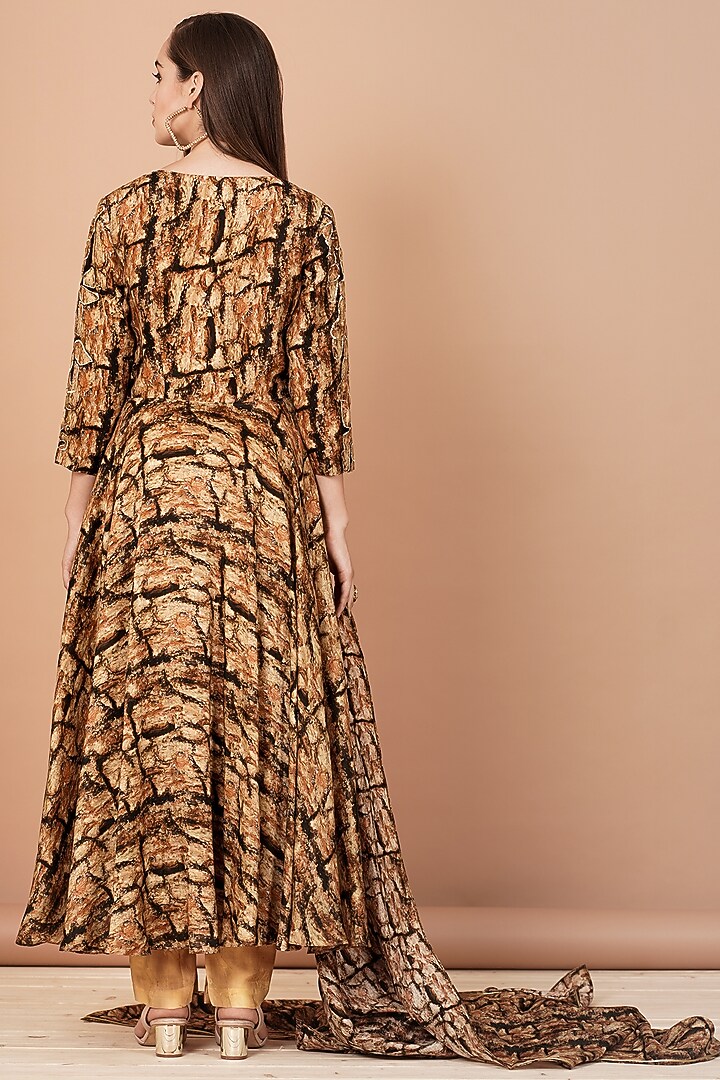 Brown & Golden Hand Painted & Embellished Kurta Set by Breathe By Aakanksha Singh at Pernia's Pop Up Shop