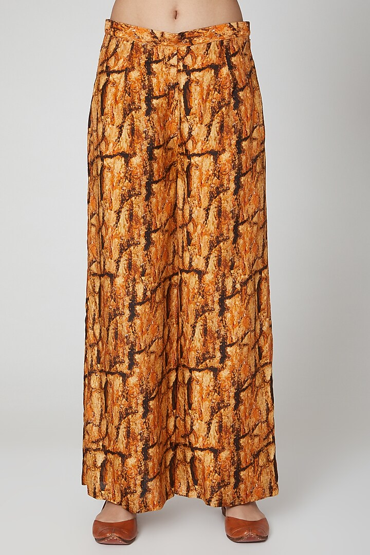 Gold Digital Printed Kurta With Pants by Breathe By Aakanksha Singh at Pernia's Pop Up Shop