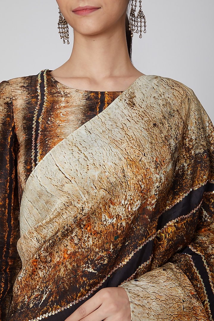 Brown Uppada Silk Digital Printed Wedding Saree Set by Breathe By Aakanksha Singh at Pernia's Pop Up Shop