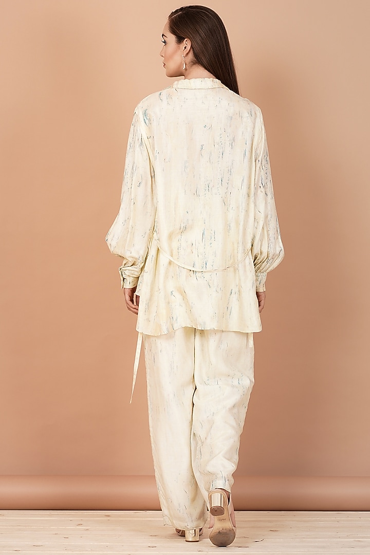 Off-White Printed Tunic Set by Breathe By Aakanksha Singh at Pernia's Pop Up Shop