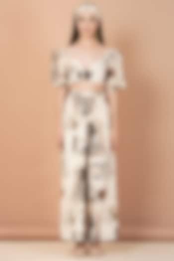 Off-White Printed Pant Set by Breathe By Aakanksha Singh at Pernia's Pop Up Shop