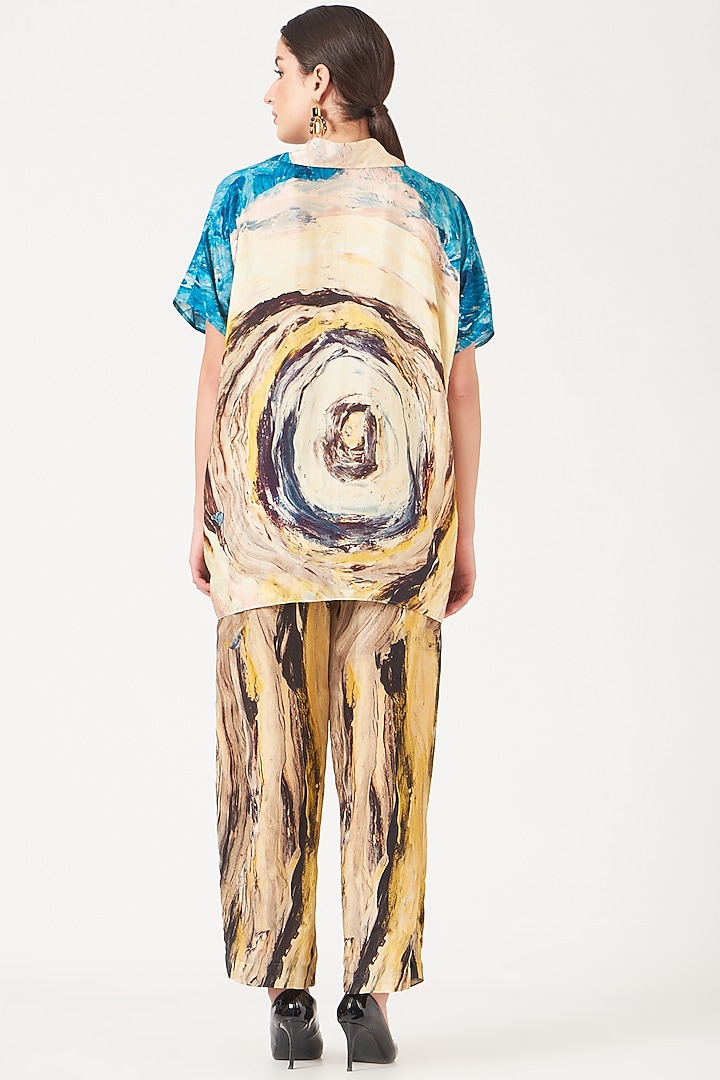 Pale Yellow & Avatar Blue Dola Silk Digital Printed Co-Ord Set by Breathe By Aakanksha Singh at Pernia's Pop Up Shop