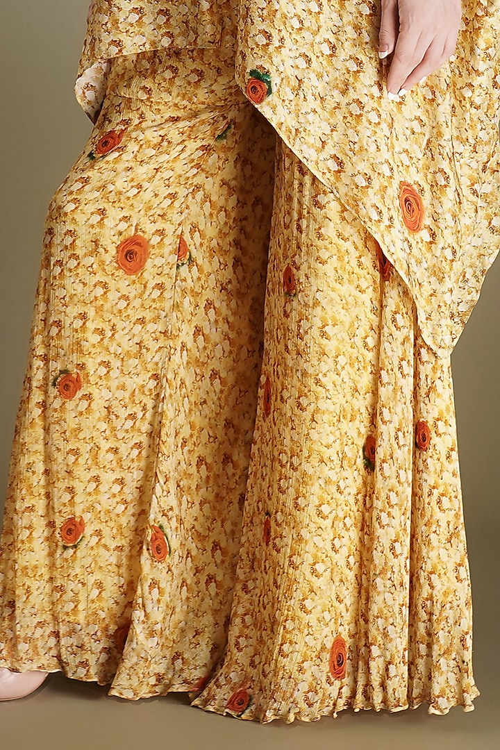 Yellow Chinon Floral Printed Short Tunic Set by Breathe By Aakanksha Singh at Pernia's Pop Up Shop