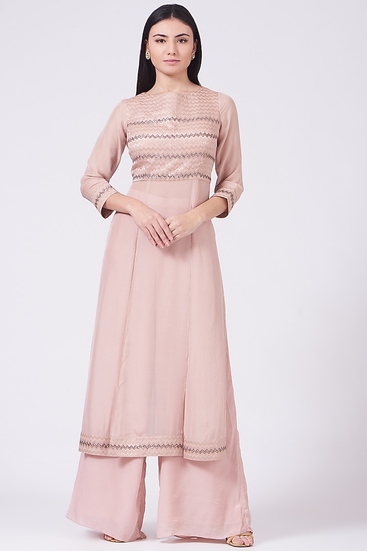 Crystal Pink Hand Embroidered Kurta Set by Breathe By Aakanksha Singh at Pernia's Pop Up Shop