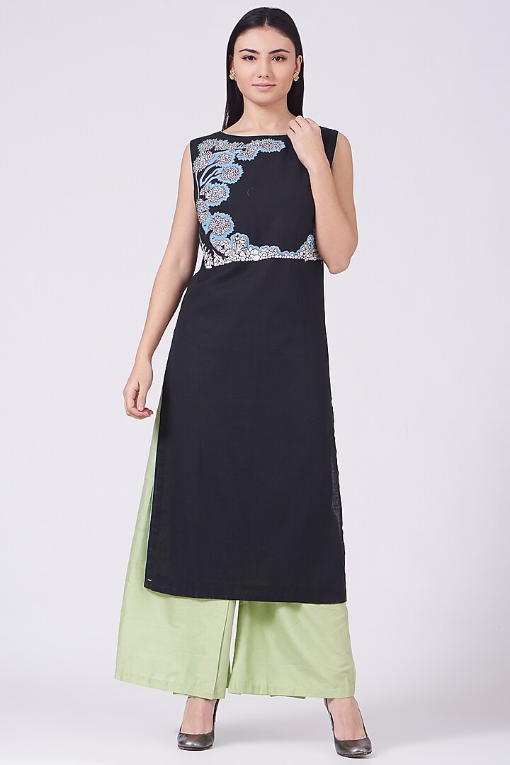 Black Glaze Cotton Kurta Set by Breathe By Aakanksha Singh at Pernia's Pop Up Shop