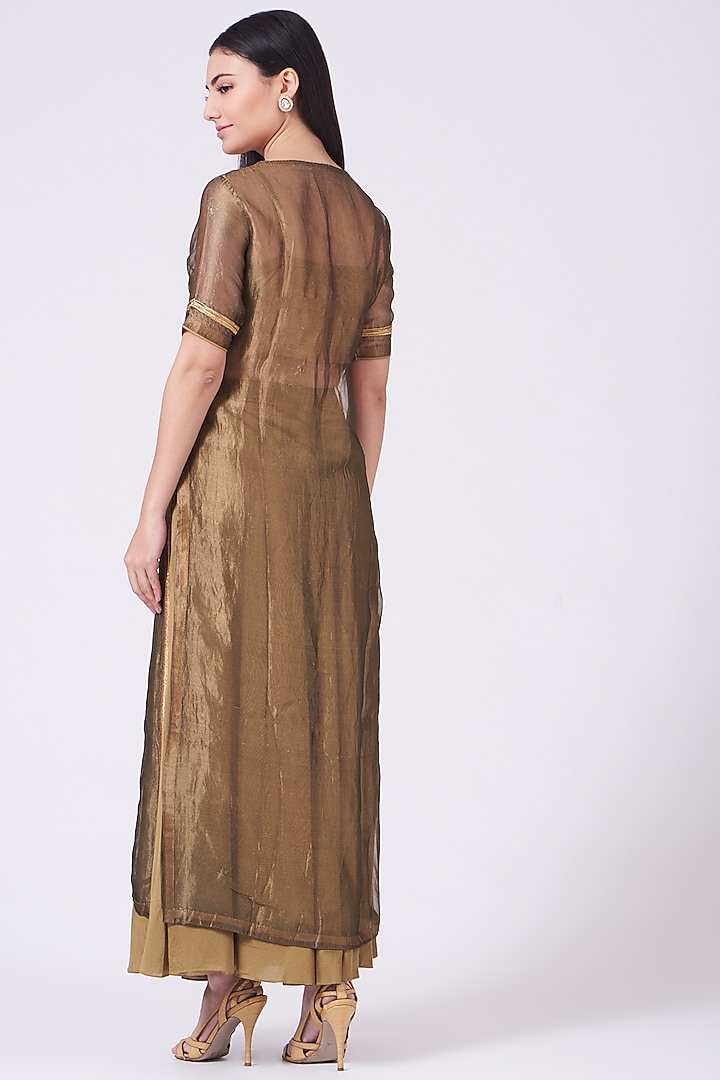 Golden Brown Hand Embroidered Kurta Set by Breathe By Aakanksha Singh at Pernia's Pop Up Shop