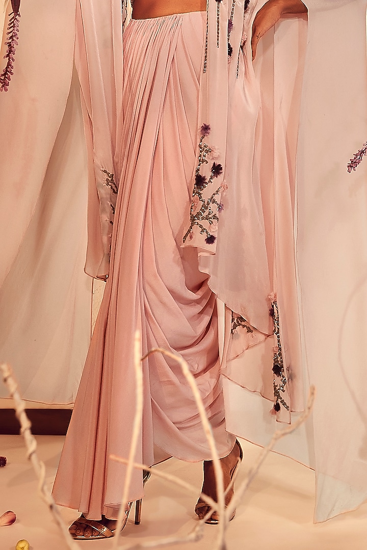 Salmon Pink Embroidered Cape Set by Babita Malkani at Pernia's Pop Up Shop