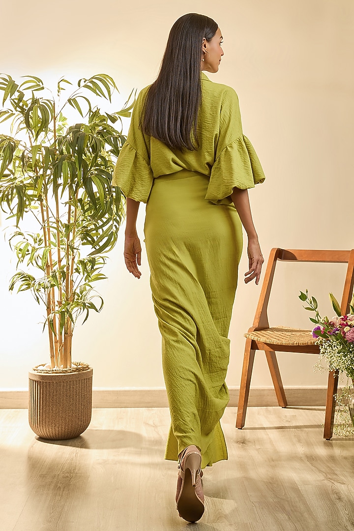 Lime Green Turkish Linen Geometric Floral Embroidered Co-Ord Set by Babita Malkani at Pernia's Pop Up Shop