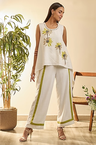 Oyster White Turkish Linen Floral Embroidered Co-Ord Set by Babita Malkani