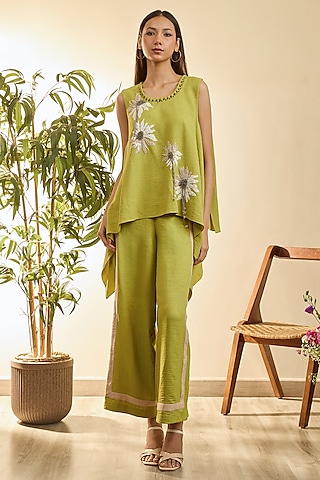 Limerick Yellow Turkish Linen Floral Embroidered Co-Ord Set by Babita Malkani