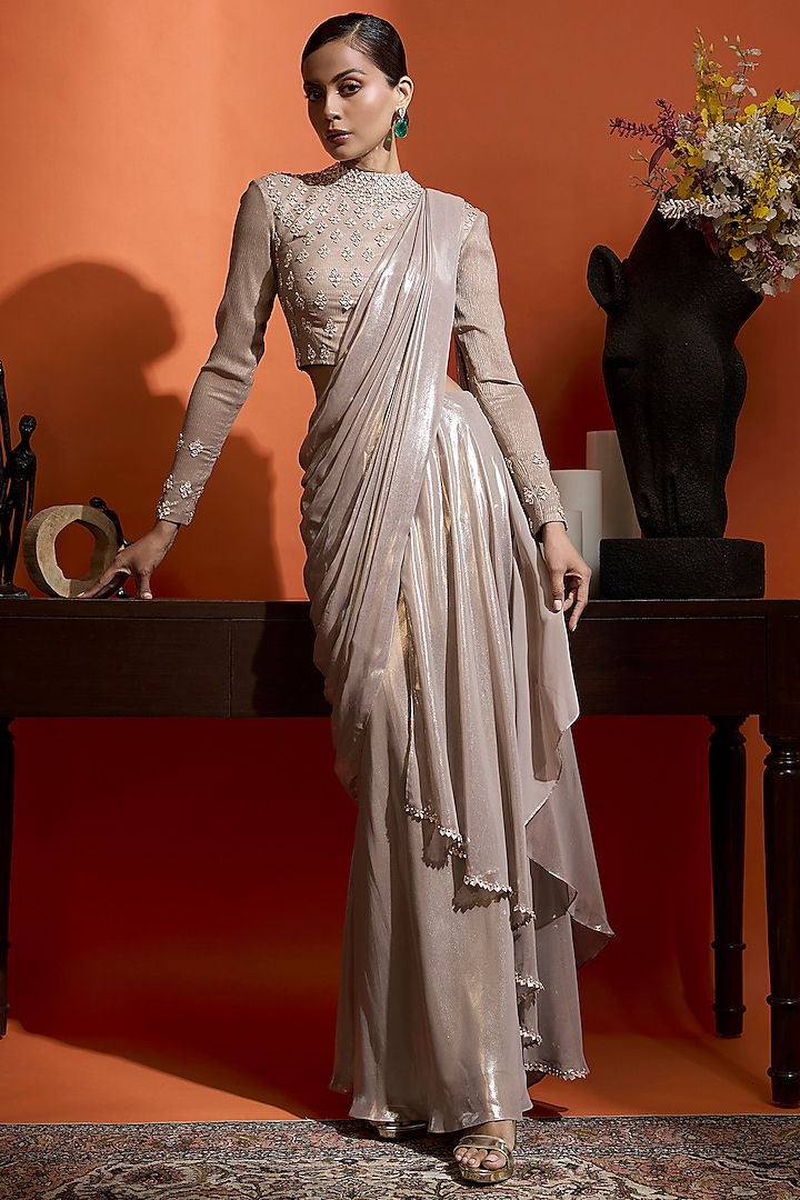 Champagne Gold Shimmer Georgette Pre-Draped Wedding Saree Set by Babita Malkani at Pernia's Pop Up Shop