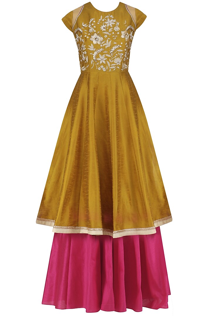 Gold embroidered flared kurta and skirt set available only at Pernia's Pop Up Shop.