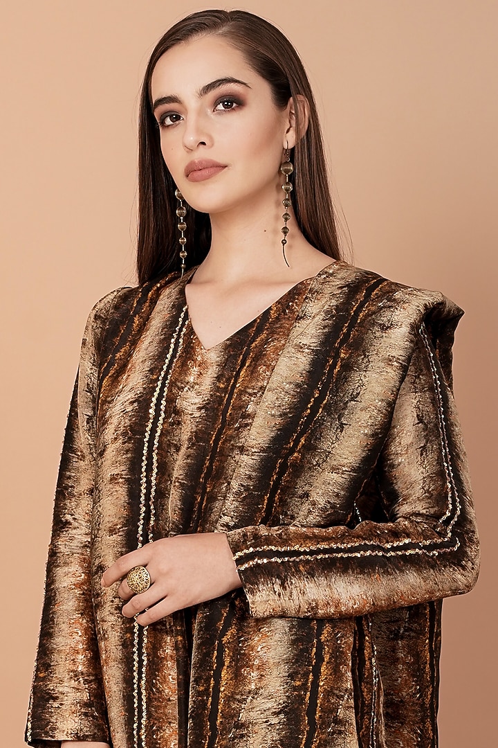 Brown & Gold Printed Kurta Set by Breathe By Aakanksha Singh at Pernia's Pop Up Shop
