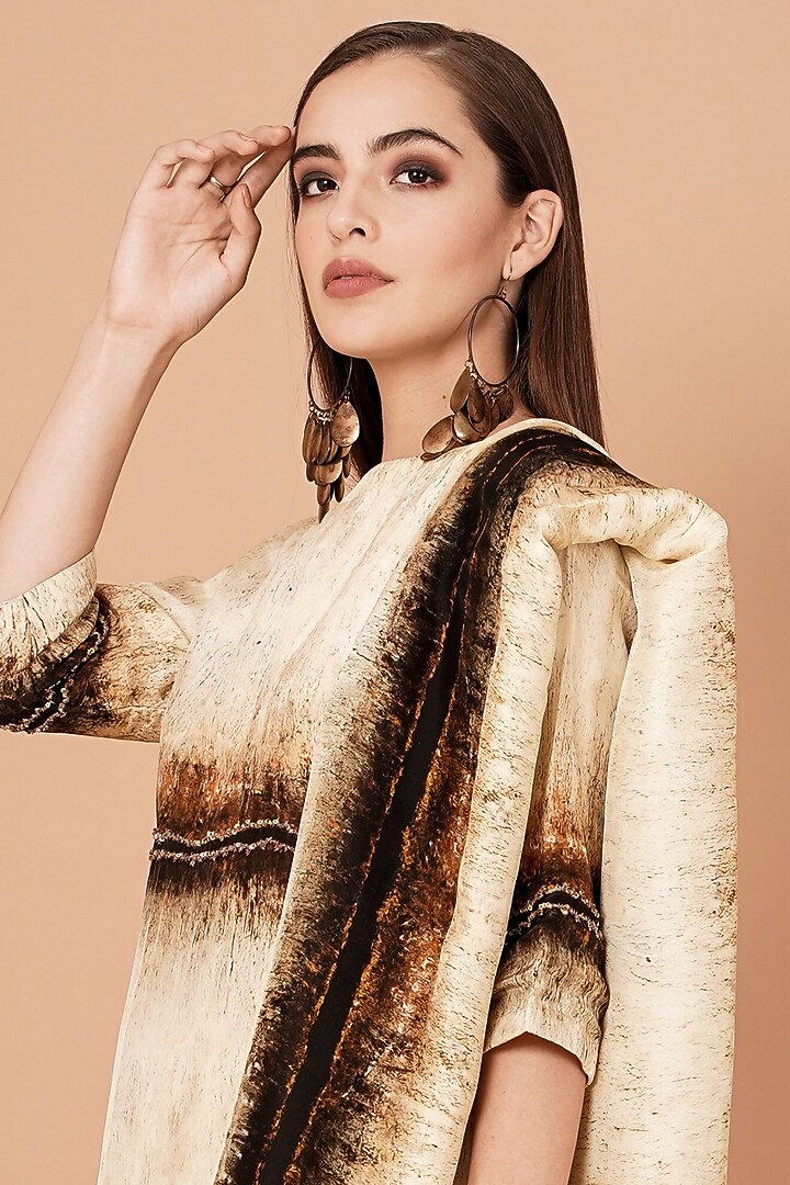 Brown & Beige Printed Kurta Set by Breathe By Aakanksha Singh at Pernia's Pop Up Shop