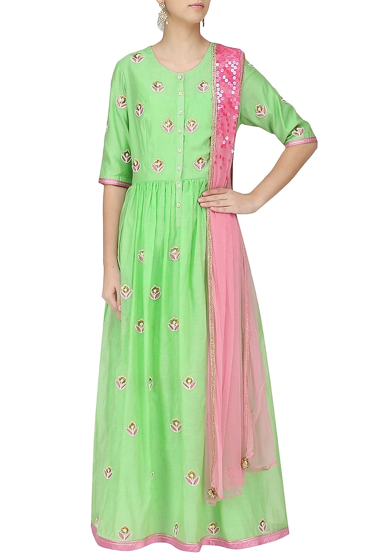 Mint and pink floral embroidered kalidaar set available only at Pernia's Pop Up Shop.