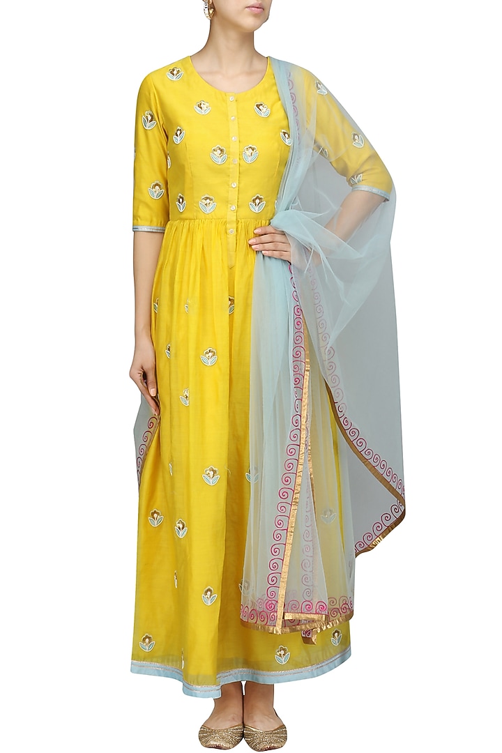 Yellow and blue embroidered kurta set available only at Pernia's Pop Up Shop.