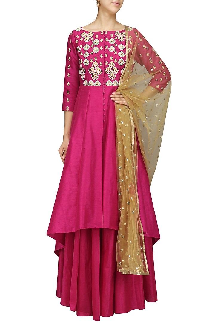 Fuschia embroidered kalidaar and skirt setavailable only at Pernia's Pop Up Shop.