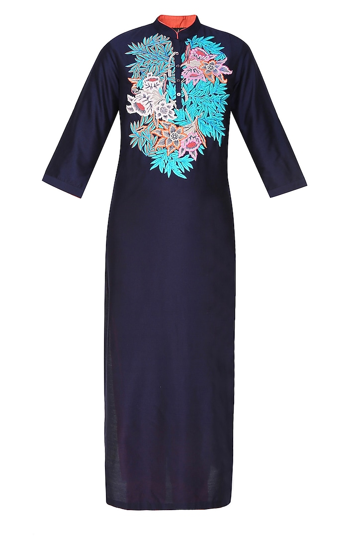 Navy blue floral embroidered straight kurta set available only at Pernia's Pop Up Shop.