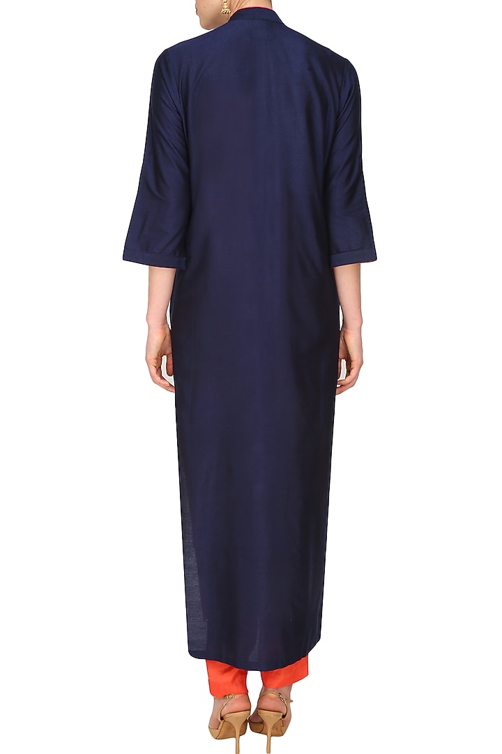 Navy blue floral embroidered straight kurta set available only at Pernia's Pop Up Shop.