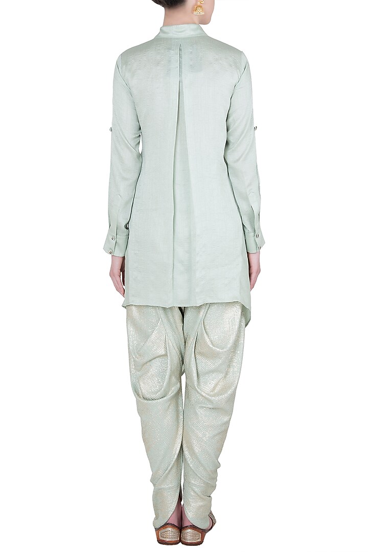Green embroidered shirt kurta with pants by Babita Malkani at Pernia's Pop Up Shop
