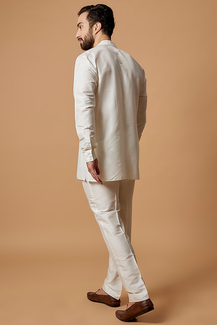 Off-White Cotton Silk Kurta by Bubber Couture at Pernia's Pop Up Shop