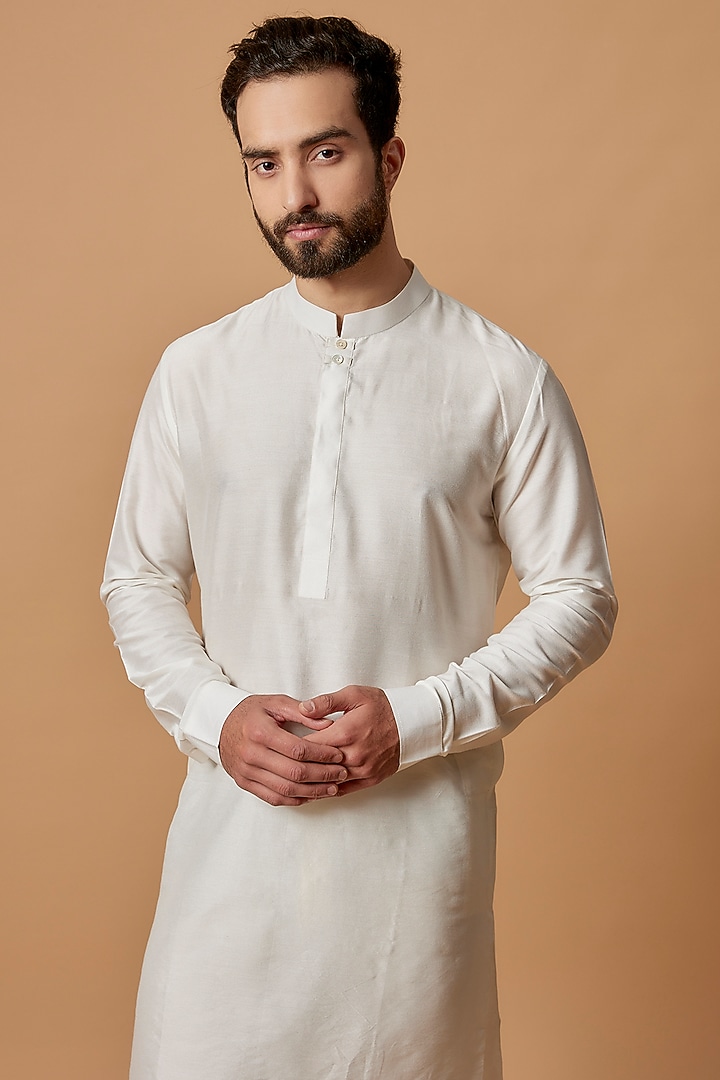 Off-White Cotton Silk Kurta Set by Bubber Couture at Pernia's Pop Up Shop
