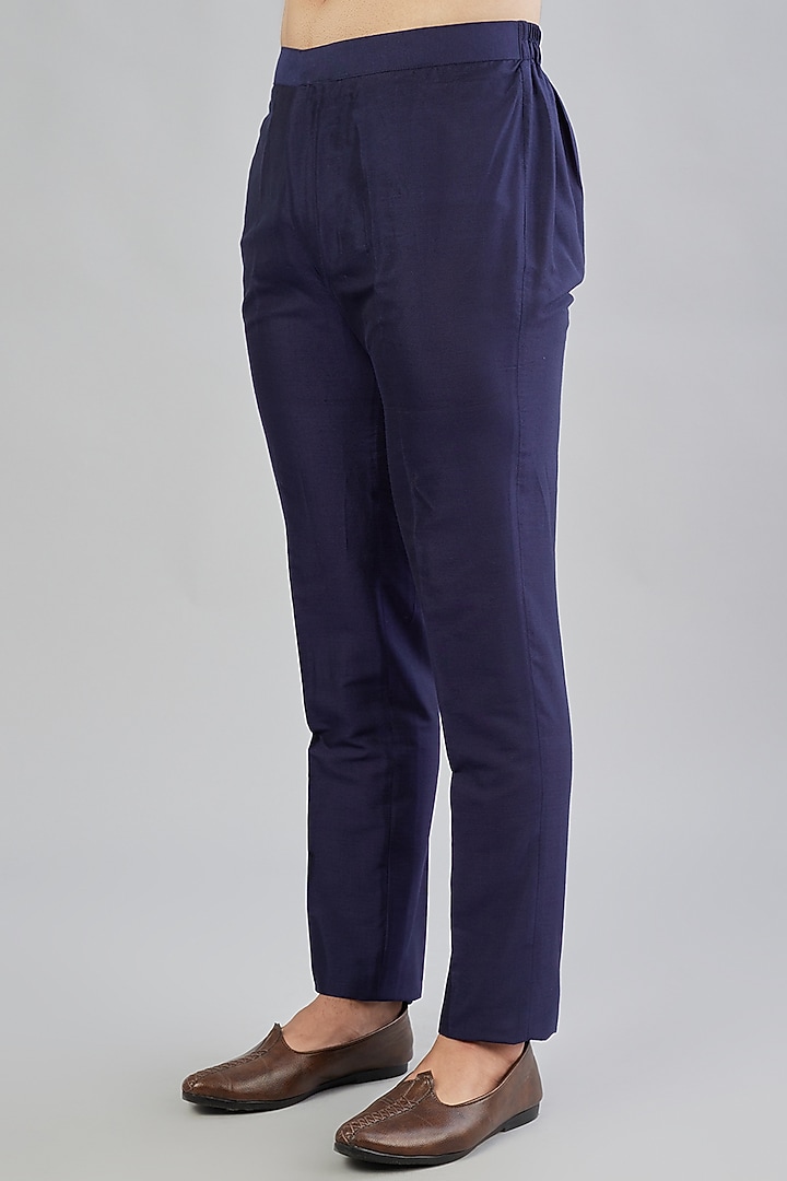Navy Raw Silk Resham Embroidered Ombre Kurta Set by Bubber Couture at Pernia's Pop Up Shop