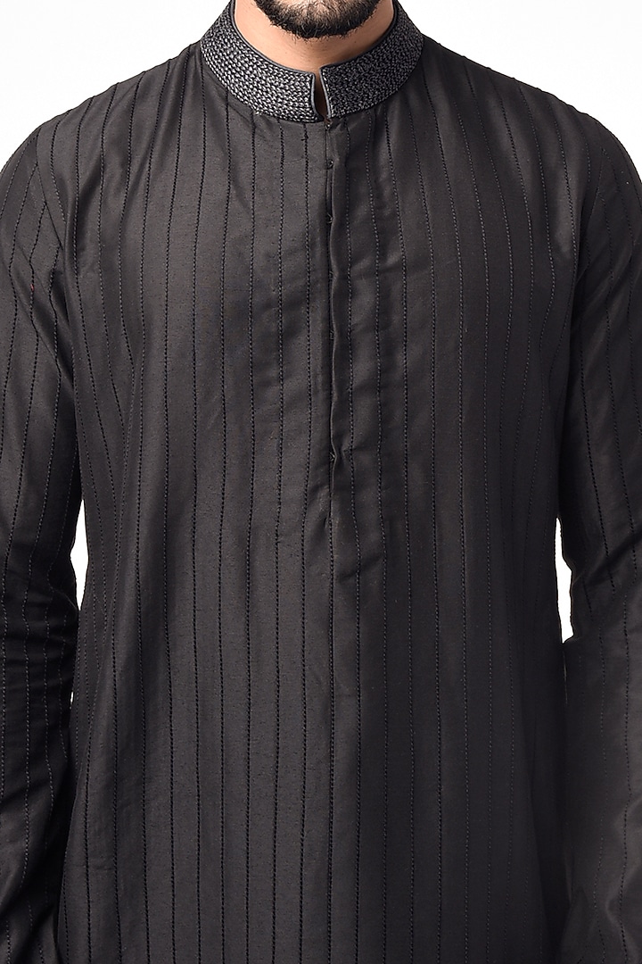 Black Embroidered Kurta Set by Bubber Couture at Pernia's Pop Up Shop