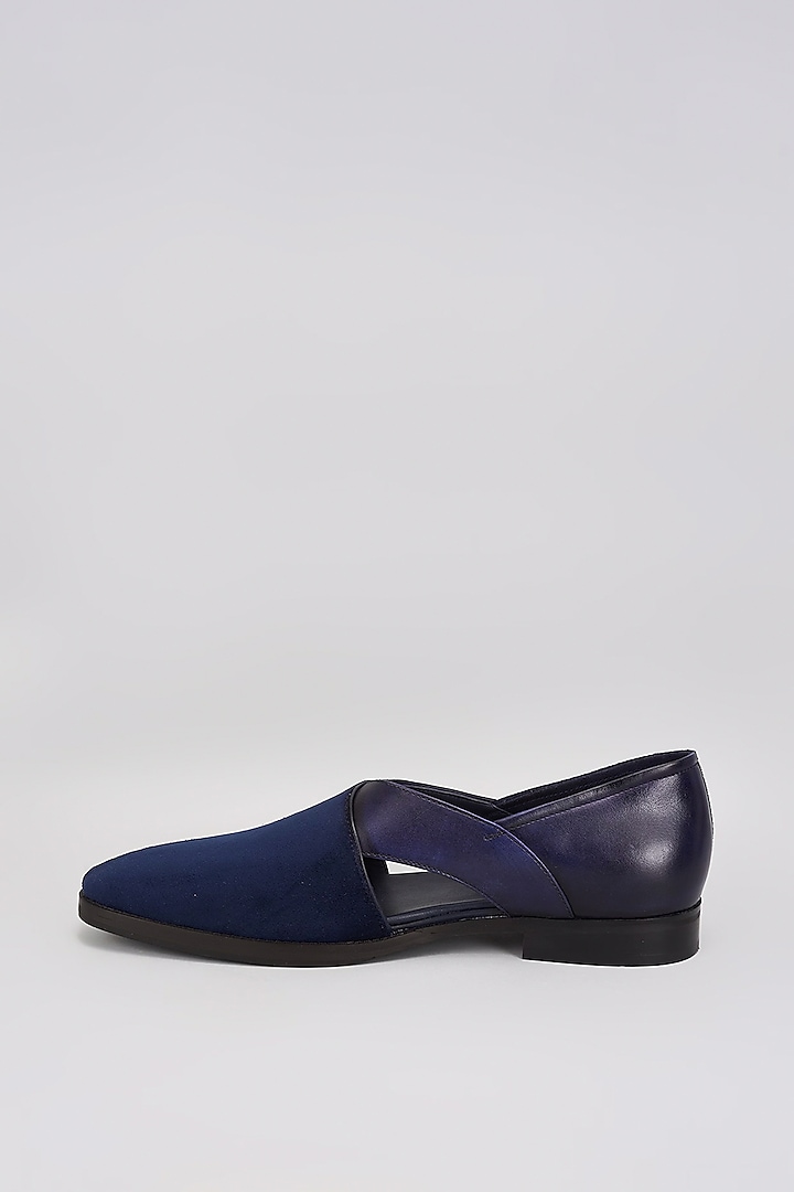 Navy Velvet & Premium Italian Leather Peshawari Sandals by Bubber Couture