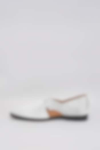 Off-White Velvet & Premium Italian Leather Peshawari Sandals by Bubber Couture