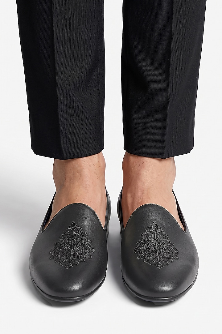 Grey Italian Leather Embroidered Mojaris by Bubber Couture at Pernia's Pop Up Shop