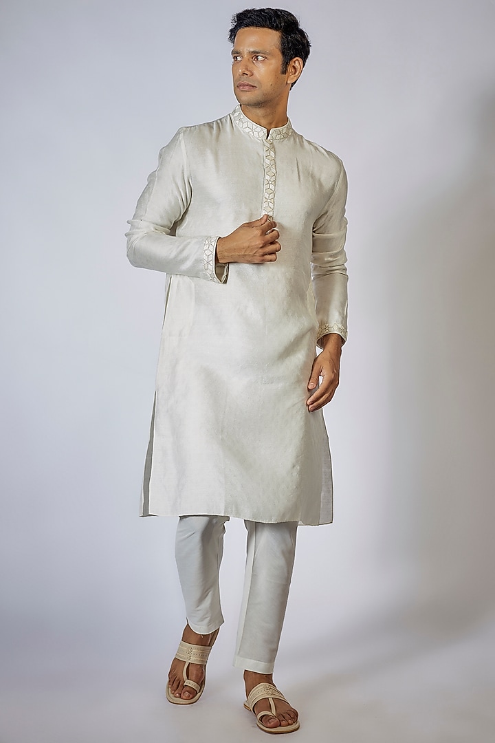 Off-White Jacquard Silk Mirror Embroidered Kurta Set by Bubber Couture at Pernia's Pop Up Shop