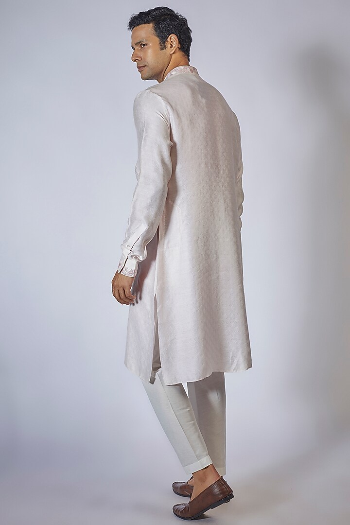 Baby Pink Jacquard Silk Mirror Embroidered Kurta Set by Bubber Couture at Pernia's Pop Up Shop