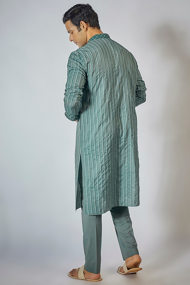 Green & White Cotton Silk Resham Embroidered Anchor Textured Kurta Set by Bubber Couture at Pernia's Pop Up Shop