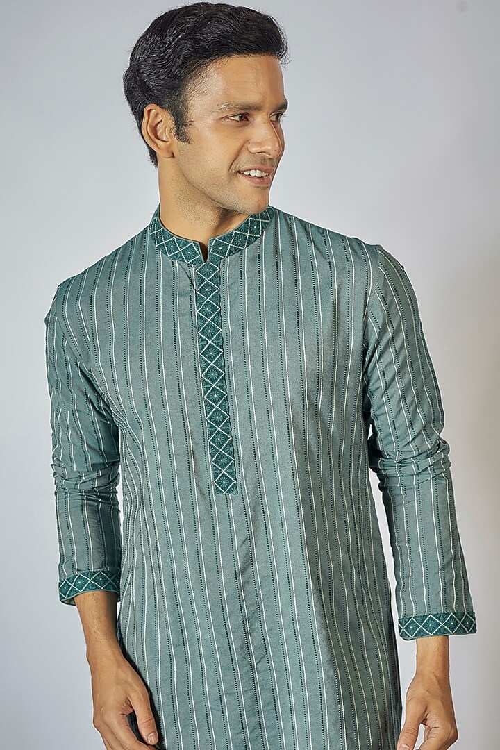 Green & White Cotton Silk Resham Embroidered Anchor Textured Kurta Set by Bubber Couture at Pernia's Pop Up Shop