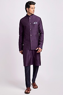 product-color-Wine