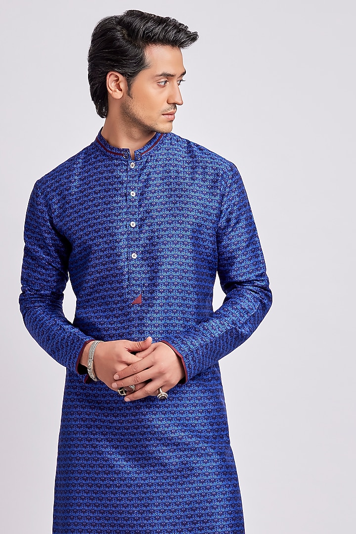 Sapphire & Cobalt Digital Printed Kurta Set by Bubber Couture at Pernia's Pop Up Shop