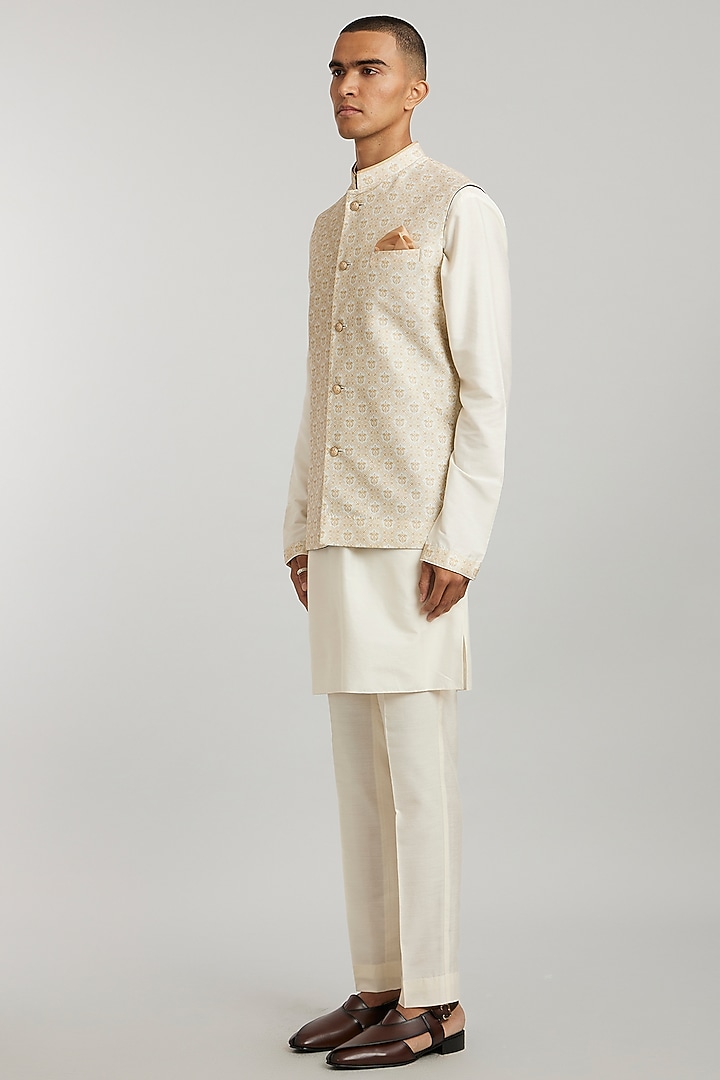 Ivory Flat Raw Silk Printed Bundi Jacket by Bubber Couture at Pernia's Pop Up Shop