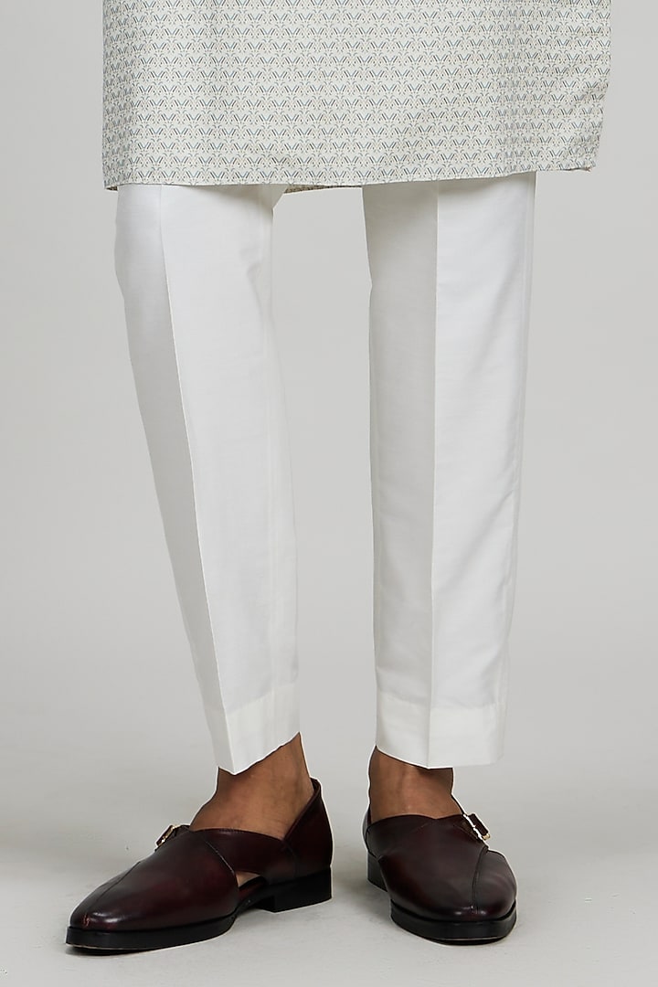 Off-White Textured Cotton Printed Kurta Set by Bubber Couture at Pernia's Pop Up Shop