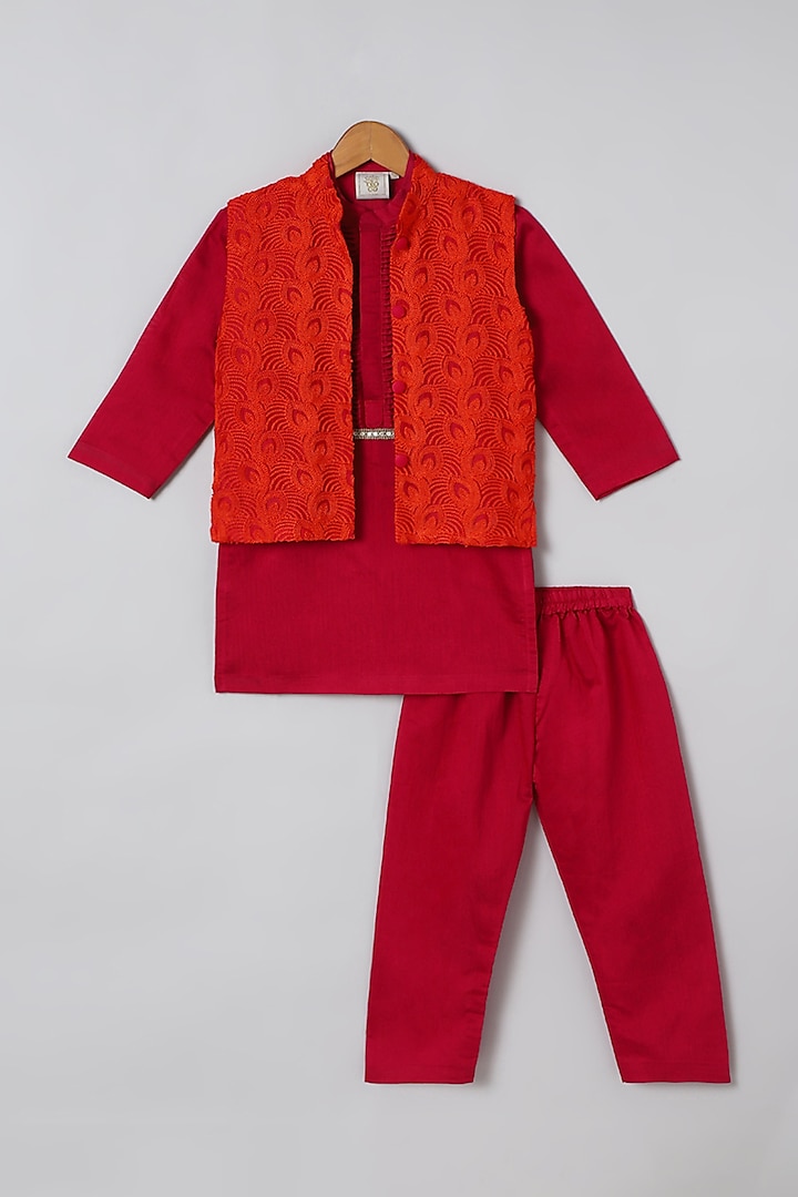 Magenta Chanderi Kurta Set With Embroidered Waistcoat For Boys by BYB PREMIUM