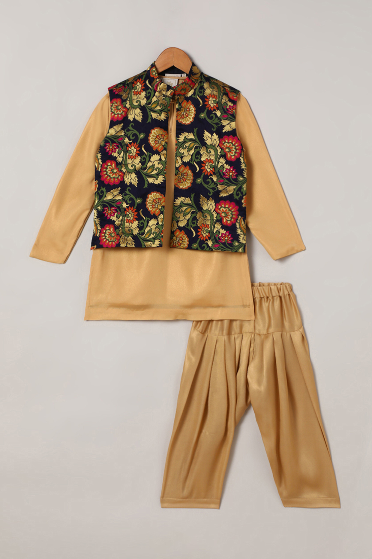 Gold Georgette Kurta Set With Printed Bundi Jacket For Boys by BYB PREMIUM