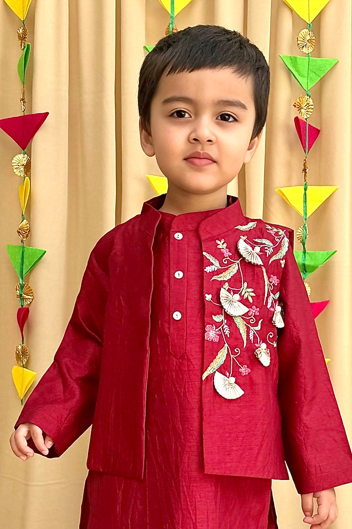Maroon Dola Silk Bundi Jacket Set For Boys by BYB PREMIUM at Pernia's Pop Up Shop