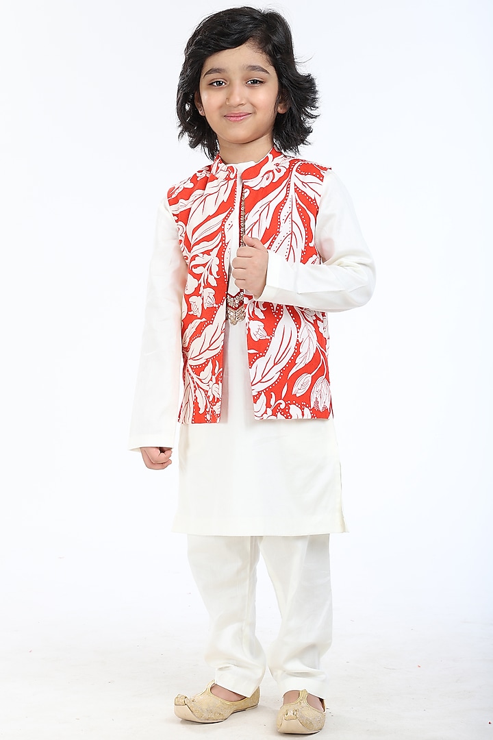 White Kurta Set With Jacket For Boys by BYB PREMIUM