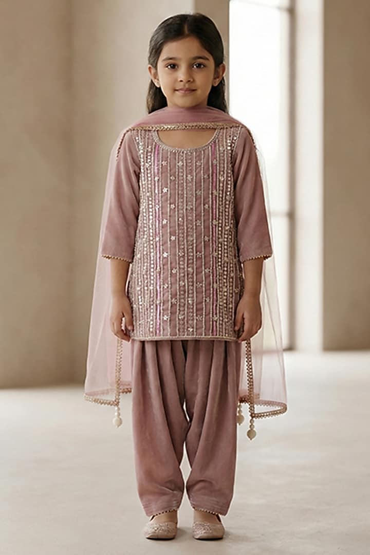 Dusty Pink Velvet Hand Embroidered Kurta Set For Girls by BYB PREMIUM at Pernia's Pop Up Shop
