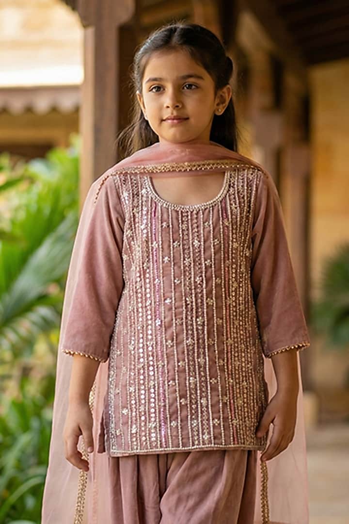 Dusty Pink Velvet Hand Embroidered Kurta Set For Girls by BYB PREMIUM at Pernia's Pop Up Shop