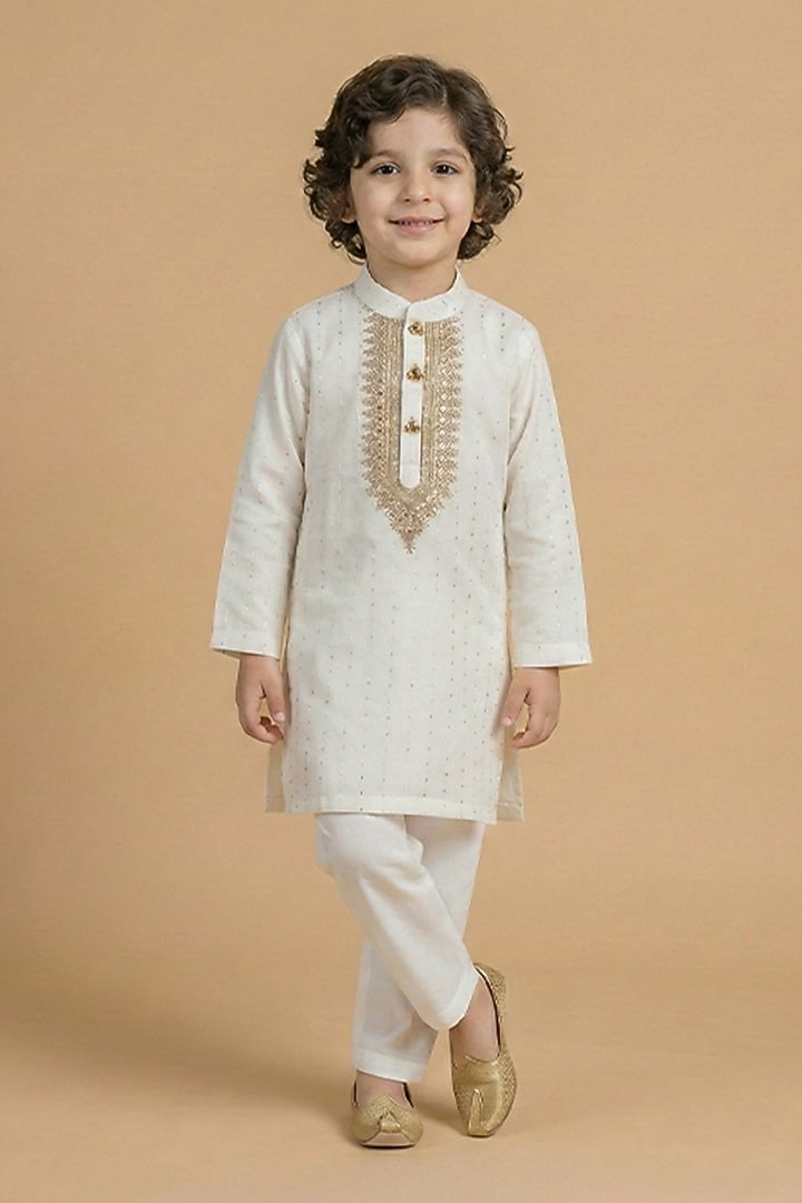 Off White Chanderi Embroidered Kurta Set For Boys by BYB PREMIUM at Pernia's Pop Up Shop