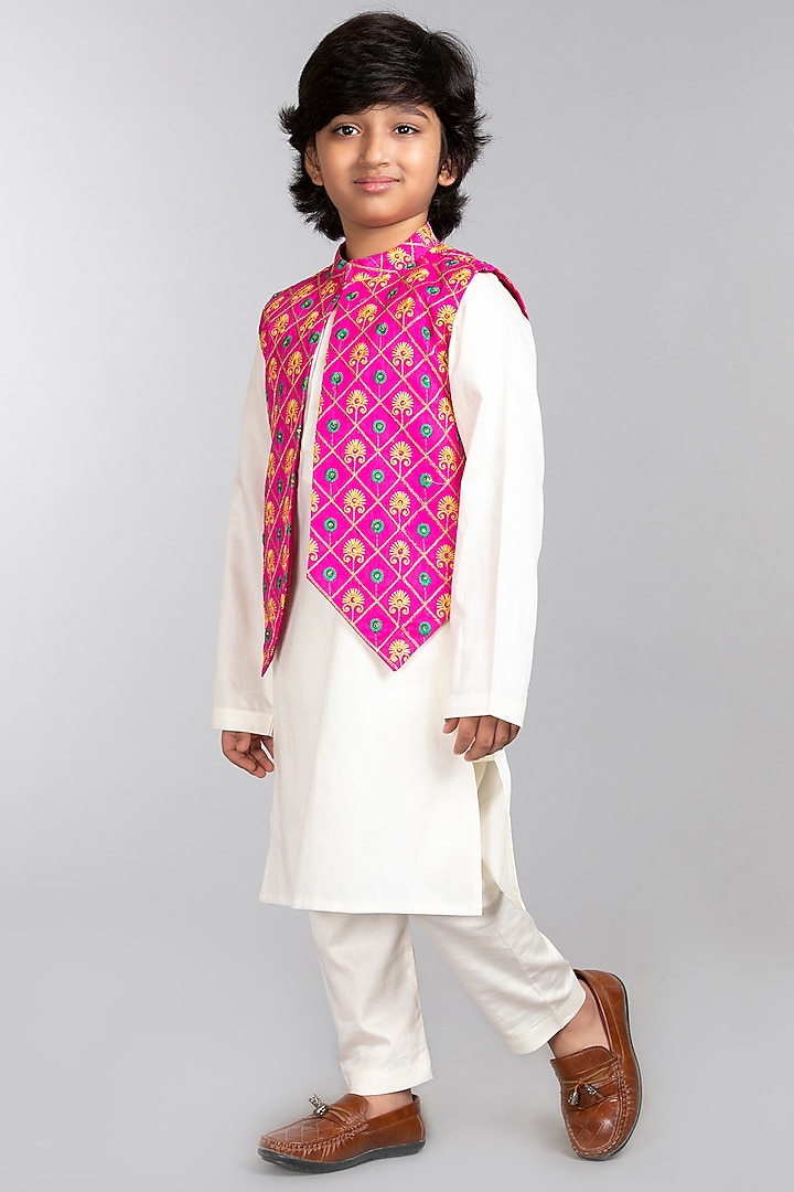 Ivory Cotton Satin Kurta Set With Bundi Jacket For Boys by BYB PREMIUM